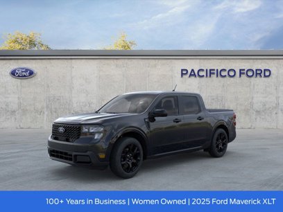 New 2025 Ford Maverick XLT w/ Black Appearance Package