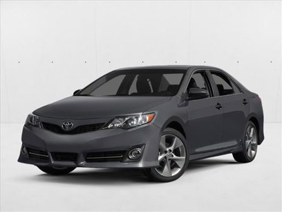 Used 2014 Toyota Camry SE