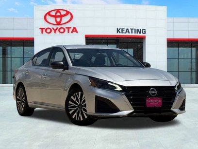 Used 2024 Nissan Altima 2.5 SV