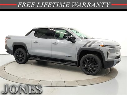 New 2026 Chevrolet Silverado EV LT w/ LPO, Dark Package Plus