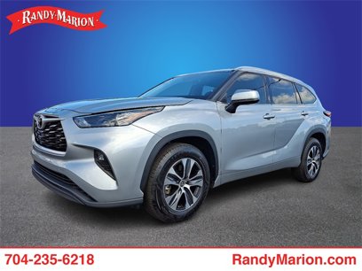 Used 2022 Toyota Highlander XLE