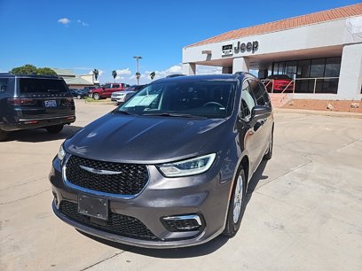 Used 2022 Chrysler Pacifica Touring-L
