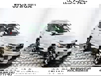 New 2025 Volvo XC40 B5 Core w/ Protection Package Premier
