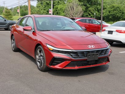 Certified 2024 Hyundai Elantra SEL w/ Convenience Package