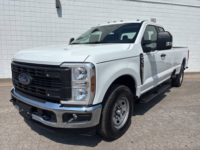 New 2024 Ford F350 XL w/ XL Chrome Package