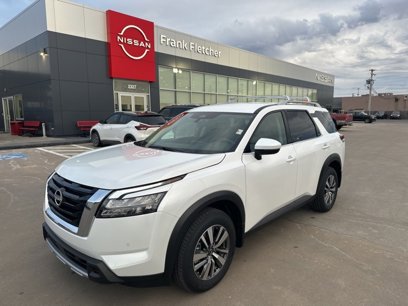 New 2025 Nissan Pathfinder SL