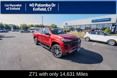 Used 2023 Chevrolet Colorado Z71 w/ Z71 Convenience Package 2