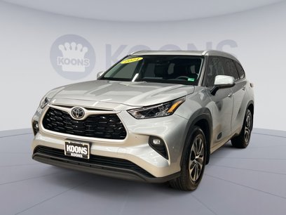Used 2024 Toyota Highlander XLE