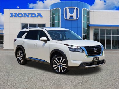 Used 2022 Nissan Pathfinder Platinum w/ Cargo Package