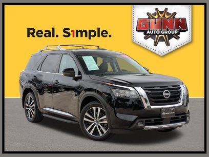 Certified 2025 Nissan Pathfinder Platinum w/ Lighting Package (N93)