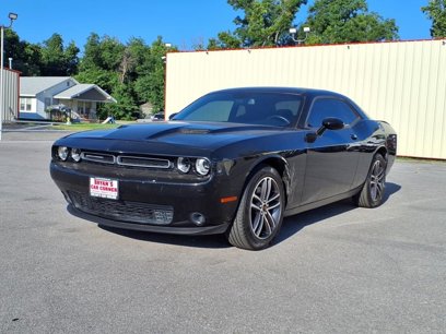 Used 2019 Dodge Challenger SXT