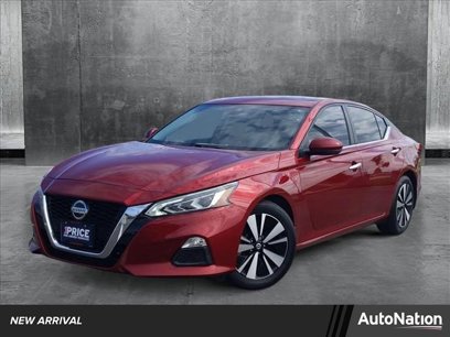 Used 2021 Nissan Altima 2.5 SV w/ SV Premium Package
