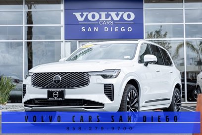 New 2025 Volvo XC90 B6 Plus