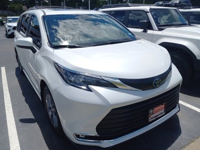 Used 2024 Toyota Sienna XLE