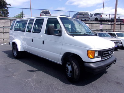 Used 2006 Ford E-350 and Econoline 350 Extended Wagon Super Duty