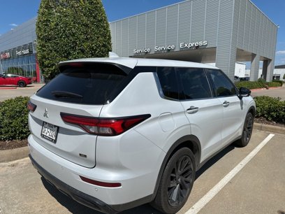 Used 2023 Mitsubishi Outlander SE Black Edition