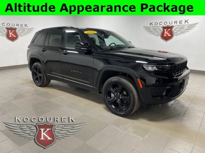 Used 2023 Jeep Grand Cherokee Altitude