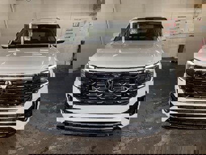 New 2025 Volkswagen Atlas SEL Premium R-Line