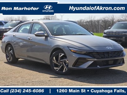 New 2025 Hyundai Elantra SEL