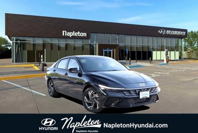 New 2025 Hyundai Elantra SEL
