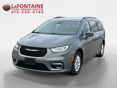 Used 2022 Chrysler Pacifica Touring-L