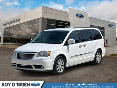 Used 2015 Chrysler Town & Country Touring w/ Driver Convenience Group