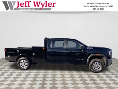 New 2024 GMC Sierra 3500 Pro w/ Convenience Package
