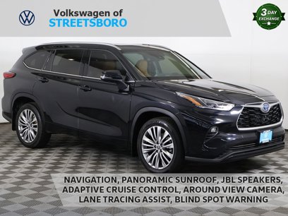 Used 2023 Toyota Highlander LE