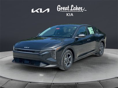 New 2025 Kia K4 LXS