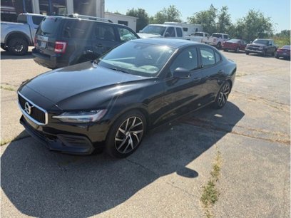 Used 2020 Volvo S60 T5 Momentum