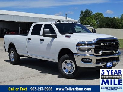 New 2025 RAM 2500 Tradesman w/ Chrome Appearance Group