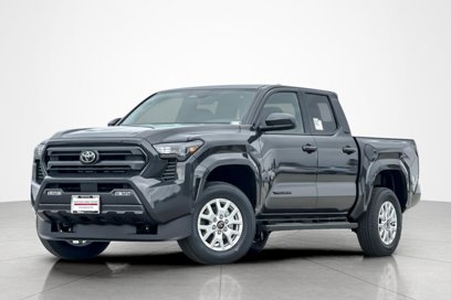 New 2025 Toyota Tacoma SR5