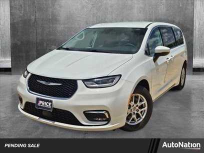 Used 2023 Chrysler Pacifica Touring-L