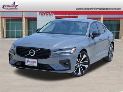 Used 2022 Volvo S60 B5 Momentum w/ Premium Package