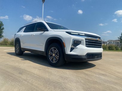 Certified 2025 Chevrolet Traverse LT