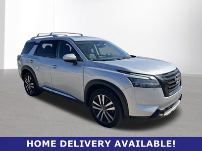 Used 2023 Nissan Pathfinder Platinum