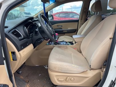 Used 2016 Kia Sedona LX w/ LX Convenience Package