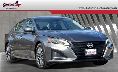 Used 2023 Nissan Altima 2.5 SV