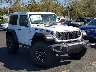 New 2025 Jeep Wrangler Rubicon w/ Xtreme 35 Tire Package