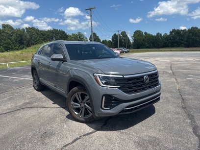 Used 2024 Volkswagen Atlas Cross Sport SEL R-Line