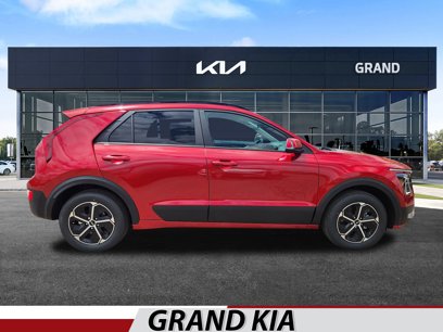 New 2025 Kia Niro EX