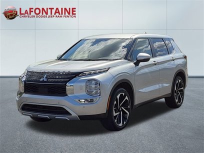 Used 2024 Mitsubishi Outlander SE Black Edition