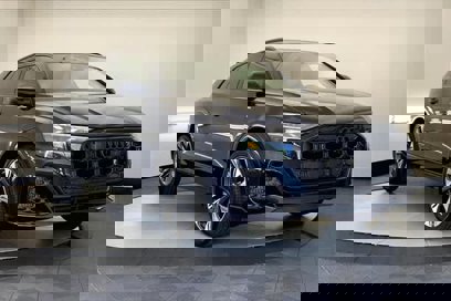 New 2025 Audi Q8 Prestige