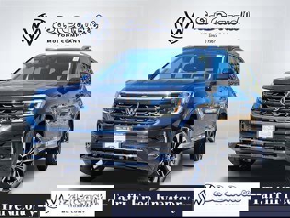 New 2025 Volkswagen Atlas SEL Premium R-Line