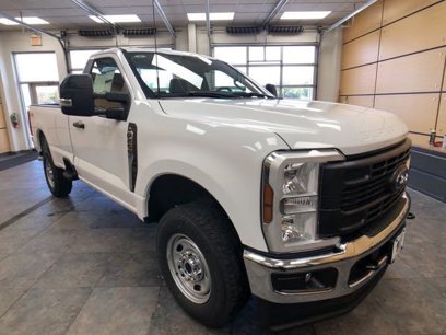 New 2024 Ford F250 XL w/ XL Chrome Package