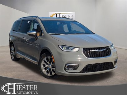 New 2025 Chrysler Pacifica Pinnacle