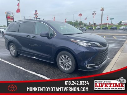 Used 2023 Toyota Sienna XLE