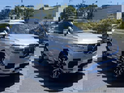 Certified 2022 Volvo XC90 T5 Momentum w/ Advanced Package