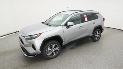 New 2025 Toyota RAV4 SE