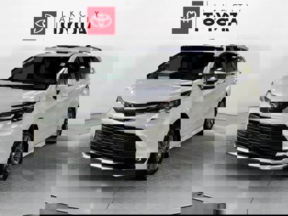 Used 2025 Toyota Sienna XLE